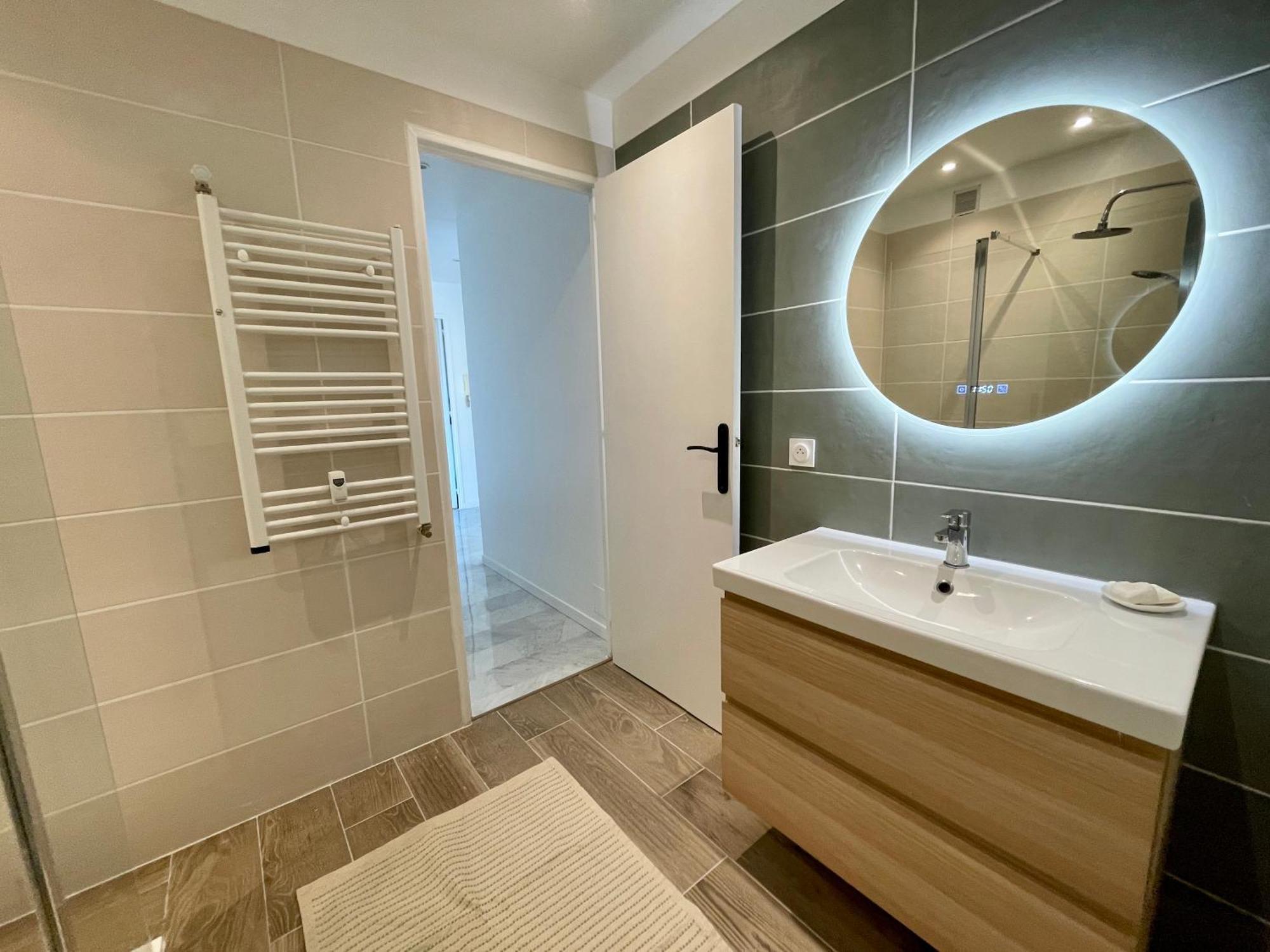 Bright Appartment With View Cagnes-sur-Mer Dış mekan fotoğraf