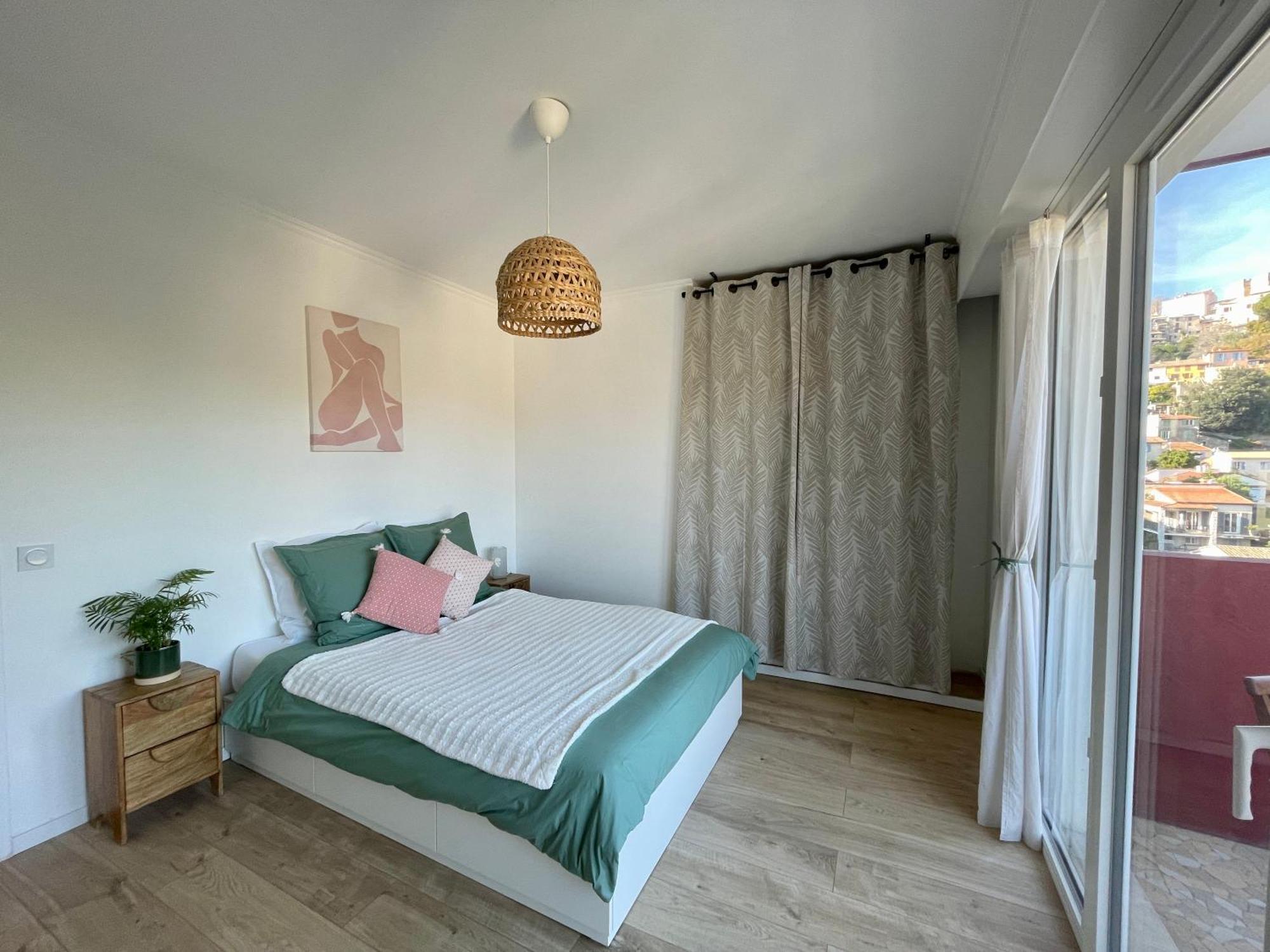 Bright Appartment With View Cagnes-sur-Mer Dış mekan fotoğraf
