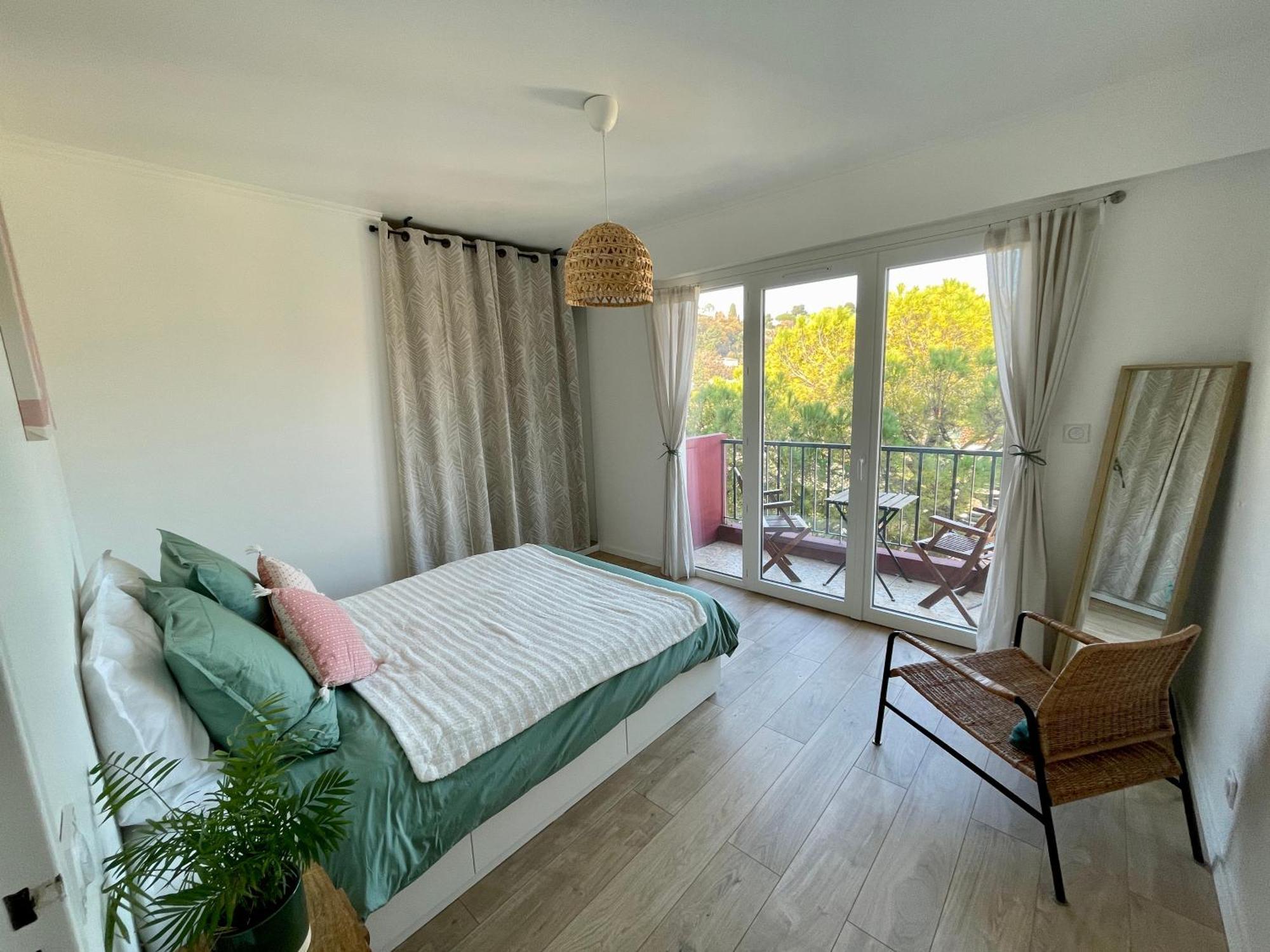 Bright Appartment With View Cagnes-sur-Mer Dış mekan fotoğraf
